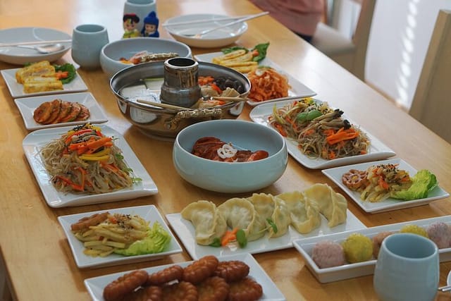 K-food cooking Japchae Mandu Tteokbokki & Fishcake - Photo 1 of 15